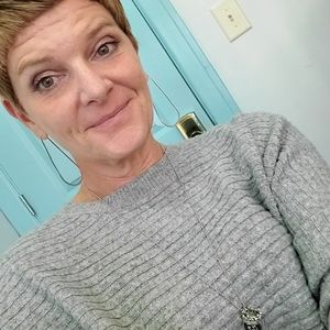 Meet your Posher, Stephany